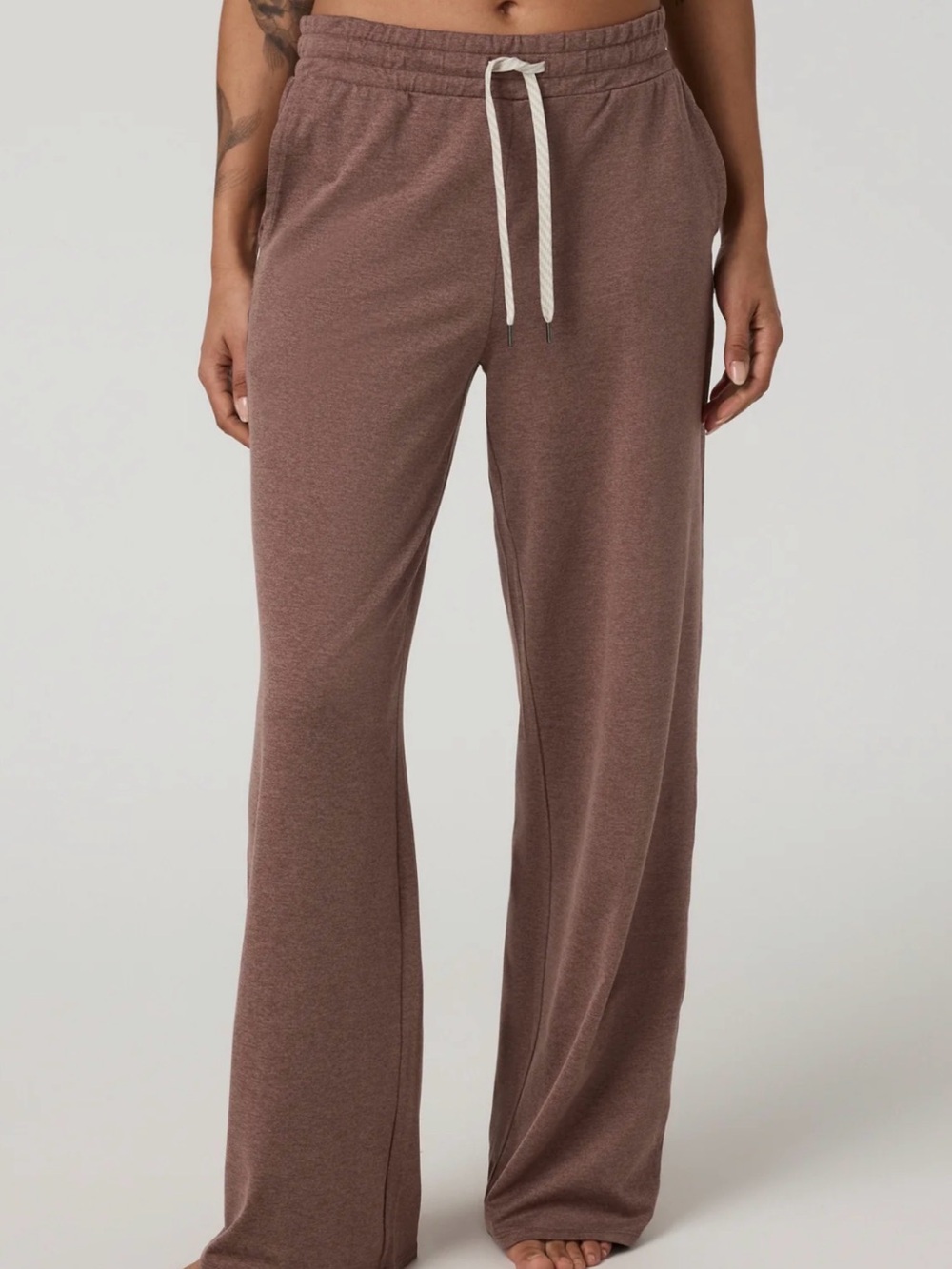 Vuori Heathered Brick Lounge Pants